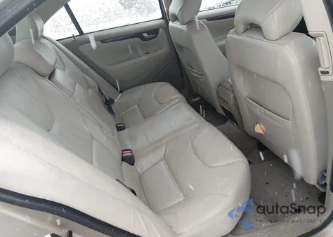 2004 Volvo S60 2.4 from USA, damaged, VIN YV1RS64A742406286